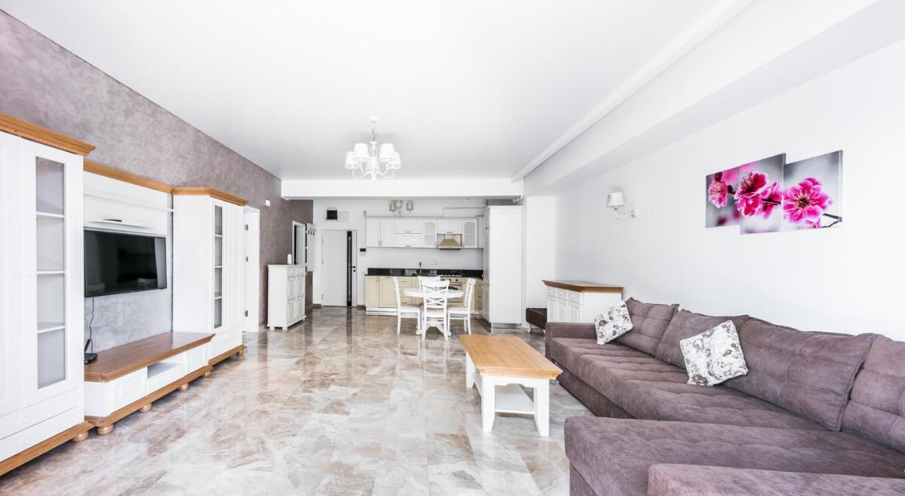 Sns Apartament In Vila Sophia Mamaia Eksteriør bilde