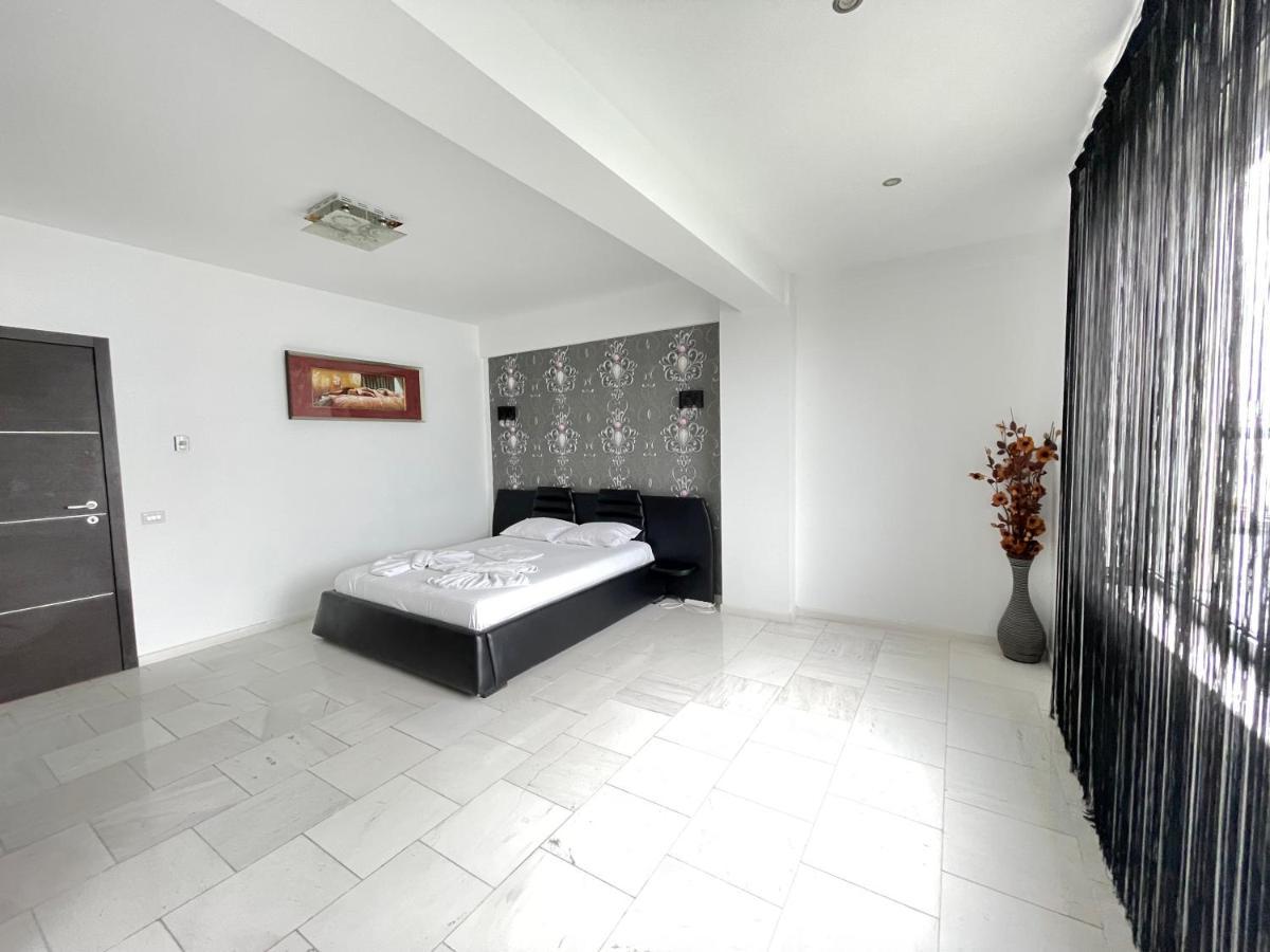 Sns Apartament In Vila Sophia Mamaia Eksteriør bilde