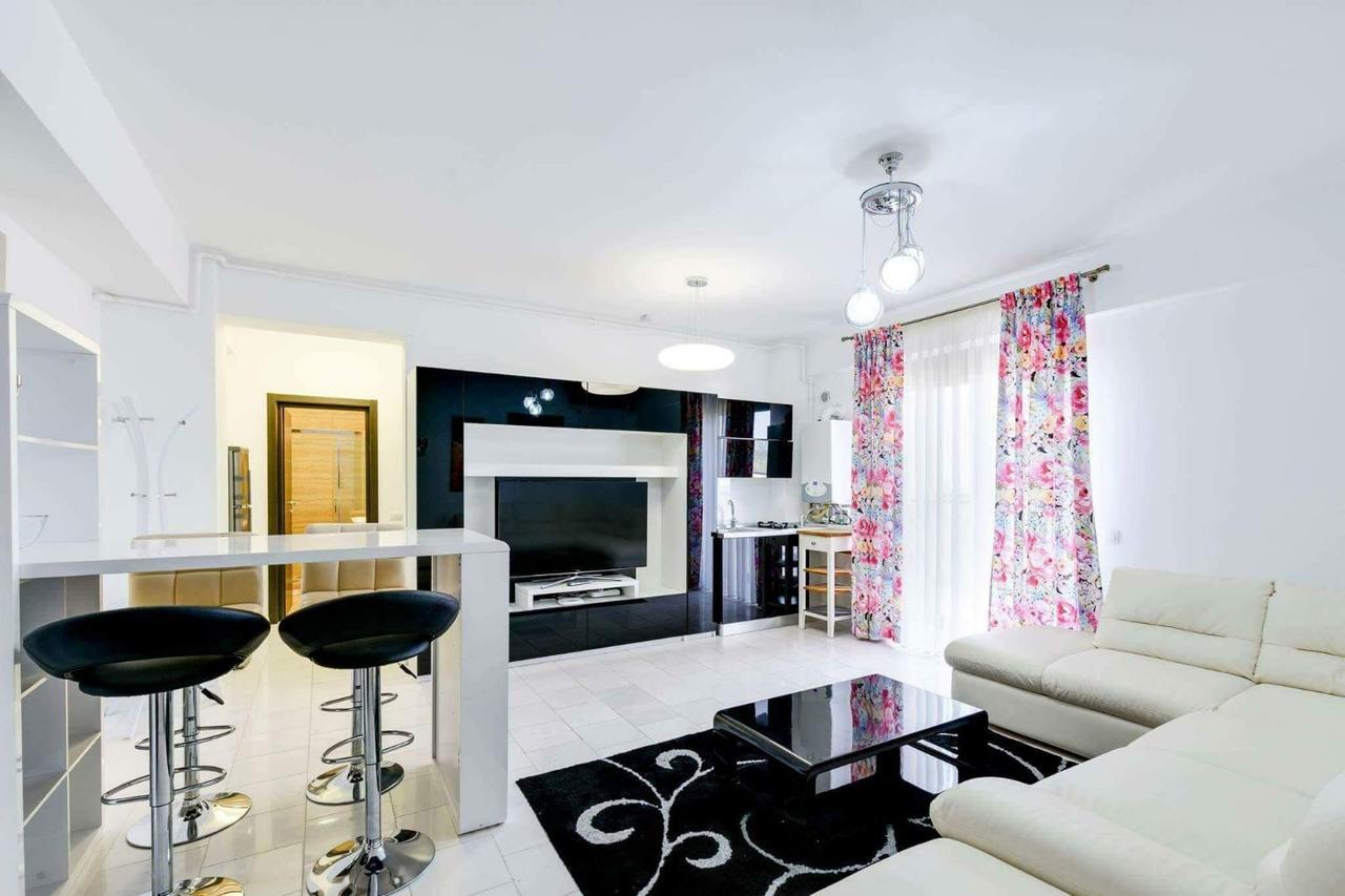 Sns Apartament In Vila Sophia Mamaia Eksteriør bilde