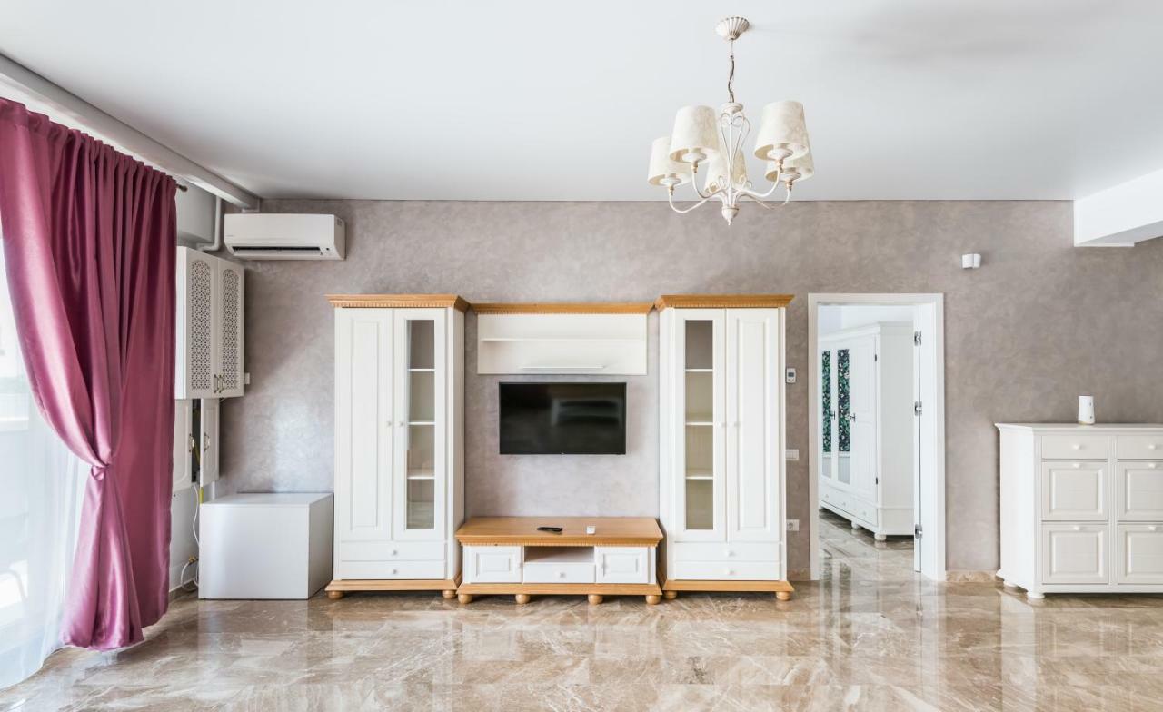 Sns Apartament In Vila Sophia Mamaia Eksteriør bilde
